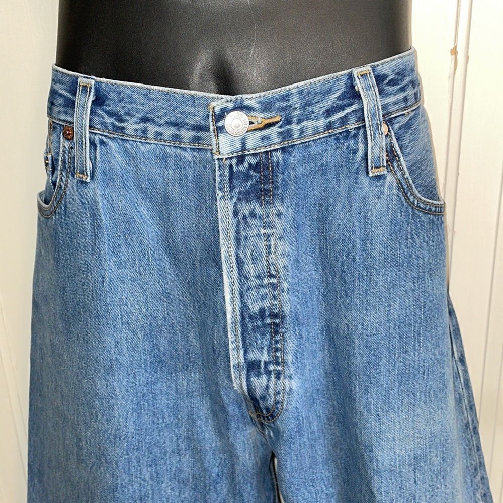 Levi’s 501 Button front blue denim cotton jeans - Picture 2 of 8